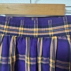 ⭐︎【GU】紫と黄色のチェック柄フレアロングスカート Sの画像