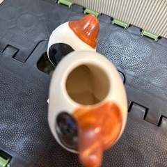 猫　陶器　一輪挿しの画像