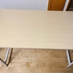 6/27よりお渡しOK!LOWYA デスクの画像