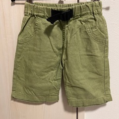 カーキショートパンツ　100サイズ