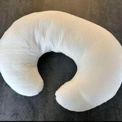 ニトリ　ふっくら　さらさら　イブル　キルト　授乳クッションの画像