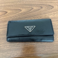 上田市からです。PRADAキーケース