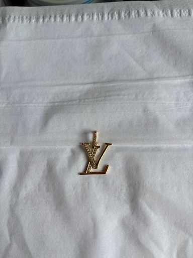 VUITTONネックレストップ