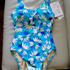 【未使用品・タグ付】水着　花柄　ワンピース　パレオ付きの画像