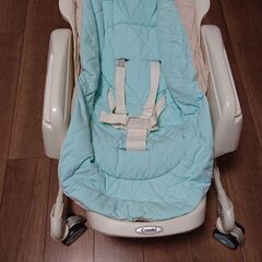 Combi コンビ バウンサー ハイローチェア 手動の画像
