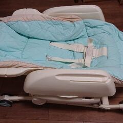 Combi コンビ バウンサー ハイローチェア 手動の画像