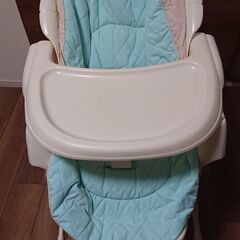 Combi コンビ バウンサー ハイローチェア 手動の画像