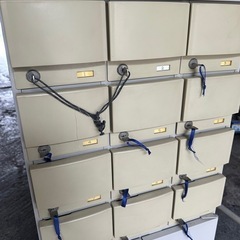 貴重品ロッカー鍵付きの画像