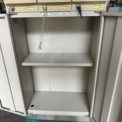 貴重品ロッカー鍵付きの画像