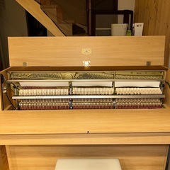 【引取or着払】2024年製 河合楽器（カワイ KAWAI）アップライトピアノ NF-15（直営店モデル・ライトオーク調 木目調 Mocha、弱音装置付）の画像