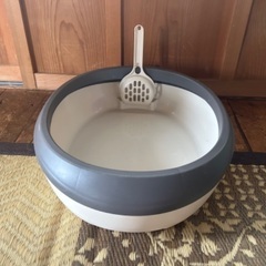 猫用トイレ　スコップ付きの画像