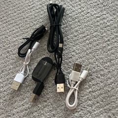 iPhoneケースUSBケーブルの画像