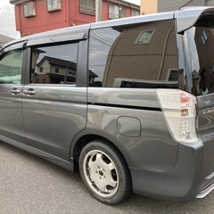 全込み超特価‼️⭐️車検長い9年2月18日まで有り‼️⭐️内外装美車⭐️ステップワゴンスパーダ⭐️グレードS⭐️RK5⭐️左リアパワースライドドア⭐️社外17インチアルミ⭐️キーレス⭐️HID⭐️フォグ⭐️ナビTV⭐️フリップダウンモニター⭐️マルチビューカメラ⭐️ETC⭐️8人乗り⭐️タイミングチェーンエンジン⭐️『令和7年度自動車税1年分も、リサイクル料も、全てコミコミの超特価』‼️『更に千葉＆成田ナンバー管轄は名義変更代行無料サービス』‼️『激安早い者勝ち』‼️の画像