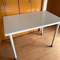 IKEA 白テーブル　ラグカプテン　100×60サイズ