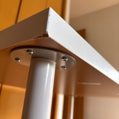 IKEA 白テーブル　ラグカプテン　100×60サイズの画像