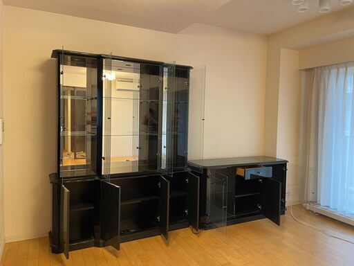 引取限定】イタリアCamelgroup社製ガラス扉飾り棚・キュリオケースの