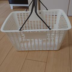 カゴ（DAISO）