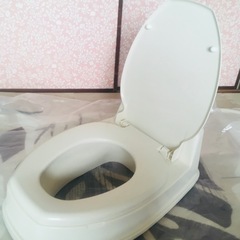 新品🚽簡単取付け！洋式トイレの画像