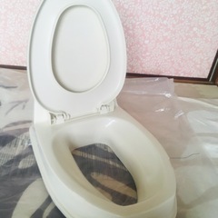 新品🚽簡単取付け！洋式トイレの画像