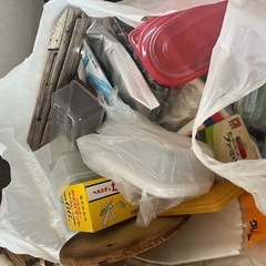 お得感あります　引っ越しに伴う雑貨　小物　台所用品など　
