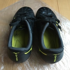 Mizuno サッカースパイク　レビュラ　18、18.5 シューズ 黒/黄の画像