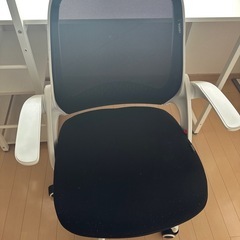 ディスク、椅子セットの画像