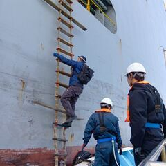 パイロットボート(小型船舶)の乗組員　正社員募集(43歳以下の方)の画像