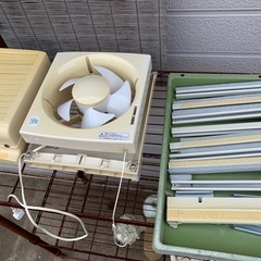 【無料】窓枠用の換気扇あげます
