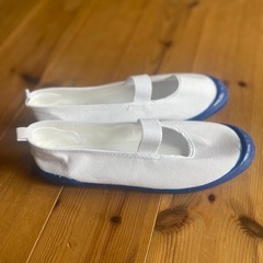 学校シューズ
の画像