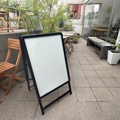 【目立ち度バツグン✨】A型スタンド看板（両面ブラック／B2対応）折りたたみ式・屋外OK！の画像