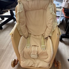 ベビーチェア（テーブル付き） の画像