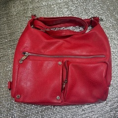 赤ショルダーバッグ、2way D.KELLY 真っ赤なバッグの画像