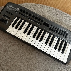 【無料】ローランドMIDIキーボードコントローラー　PCR-M30 の画像