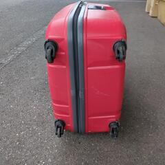 無料　スーツケースの画像