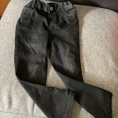 H&Mブラックストレッチパンツ