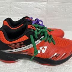 ヨネックス バドミントンシューズ パワークッション カスケードアクセル 25.5cm YONEX SHBCA1 レッド シューズケース付き 札幌市 白石店 の画像