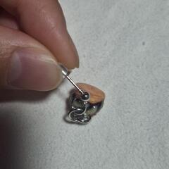 たこ焼きピアスの画像