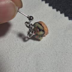 たこ焼きピアスの画像