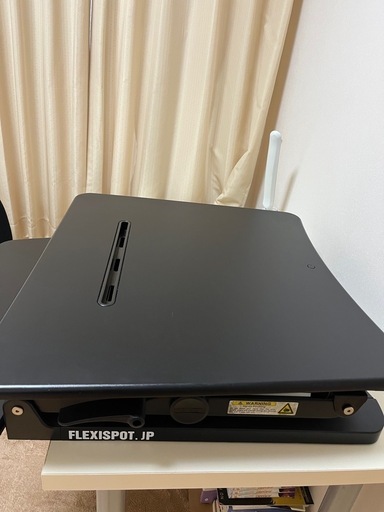 FLEXISPOTのスタンディングデスク