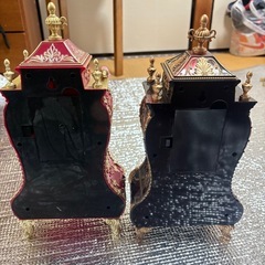 ディズニープリンセスプレミアムゴージャススイングクロックver、2アンティーク風装飾時計2個セットの画像