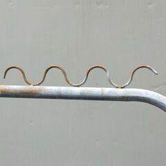 △ 洗濯物干し台 鉄製 高さ 177cm 幅 110cm サビ汚れありの画像