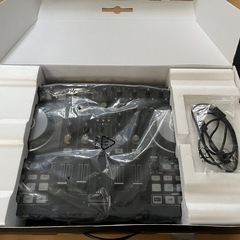 TRAKTOR KONTROL S4MK2の画像