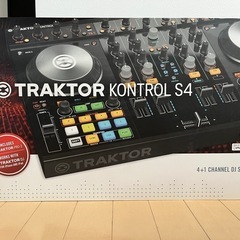 TRAKTOR KONTROL S4MK2の画像