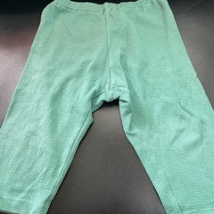 3着セット　ユニクロ　ユニクロベビー　トレーナー　シャツ　パンツ　100の画像