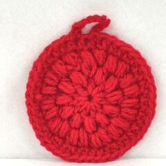 【現品限り】手編みのアクリルたわし - 赤色２点セット【ハンドメイド】の画像
