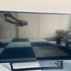ソニー　43インチ液晶テレビ　テレビ台付け