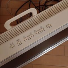 【7月10日まで！期間限定出品】　SONY 白　KDL-20M1...