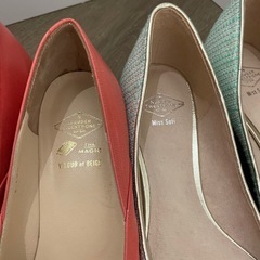 キレイ色パンプス　未使用　の画像