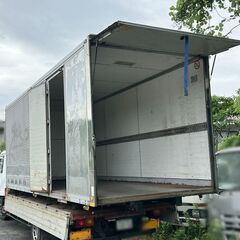 4.4坪/外寸長さ675cm●中型６Ｍコンテナ、後ろドア無し、横...