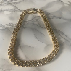 ネックレス金
の画像